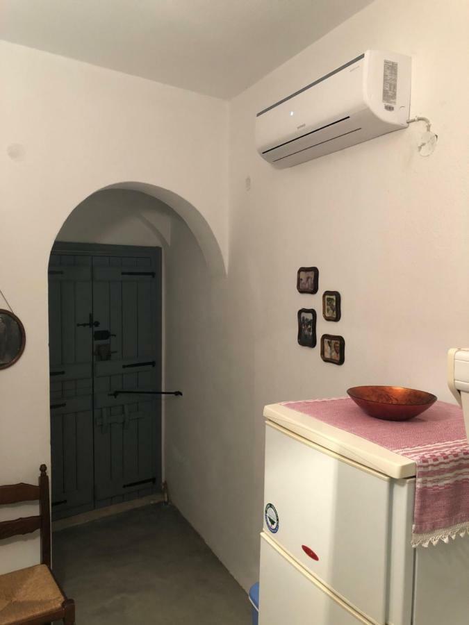 Traditional House - Apeiranthos Naxos Apérathos エクステリア 写真