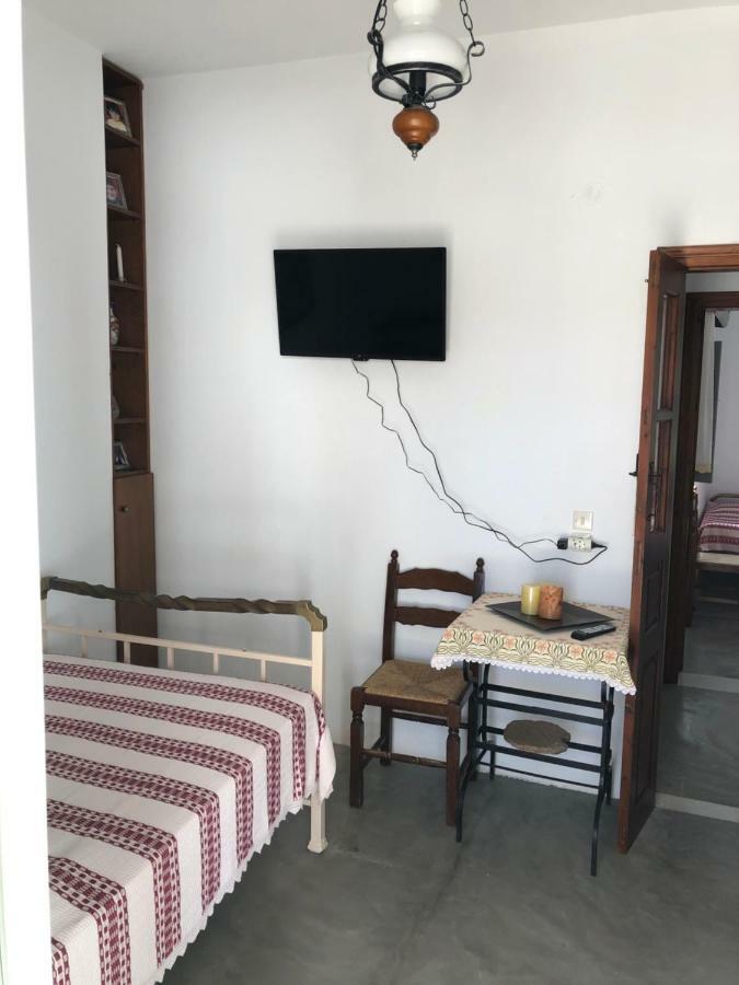 Traditional House - Apeiranthos Naxos Apérathos エクステリア 写真